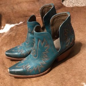 Ariat Dixon Booties